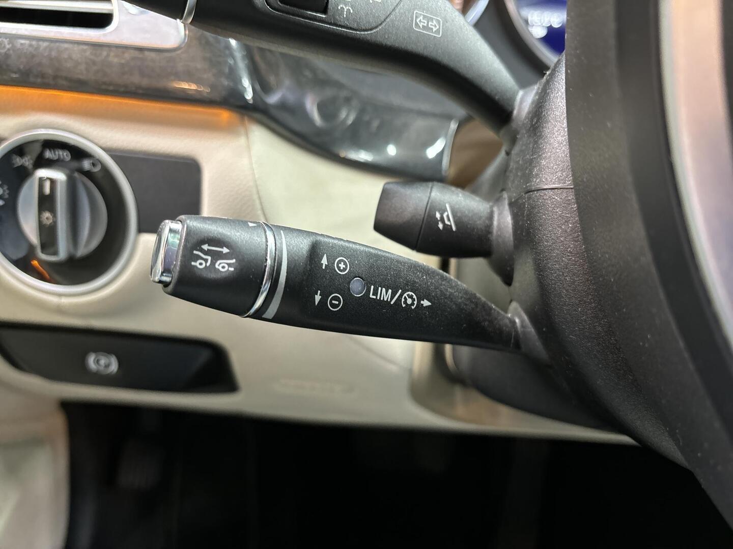 MERCEDES-BENZ CLS 2012