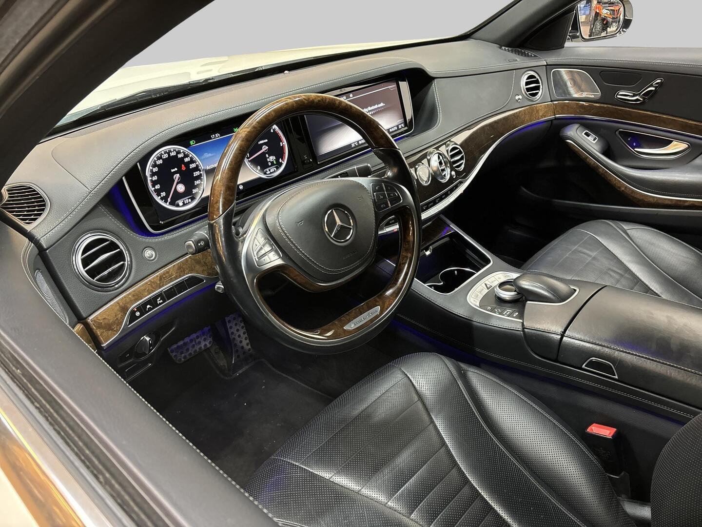 MERCEDES-BENZ S 2013