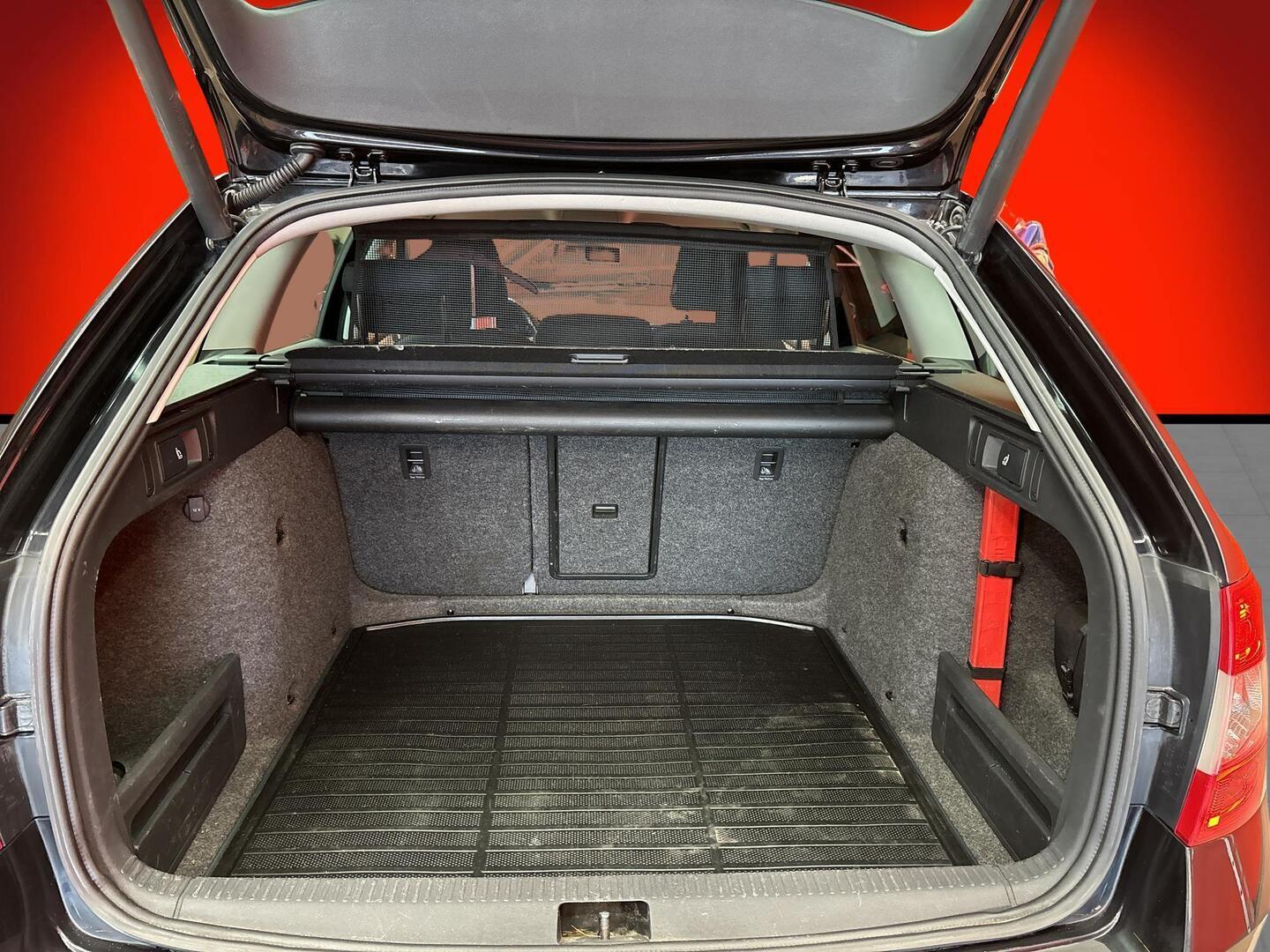 SKODA Octavia 2014