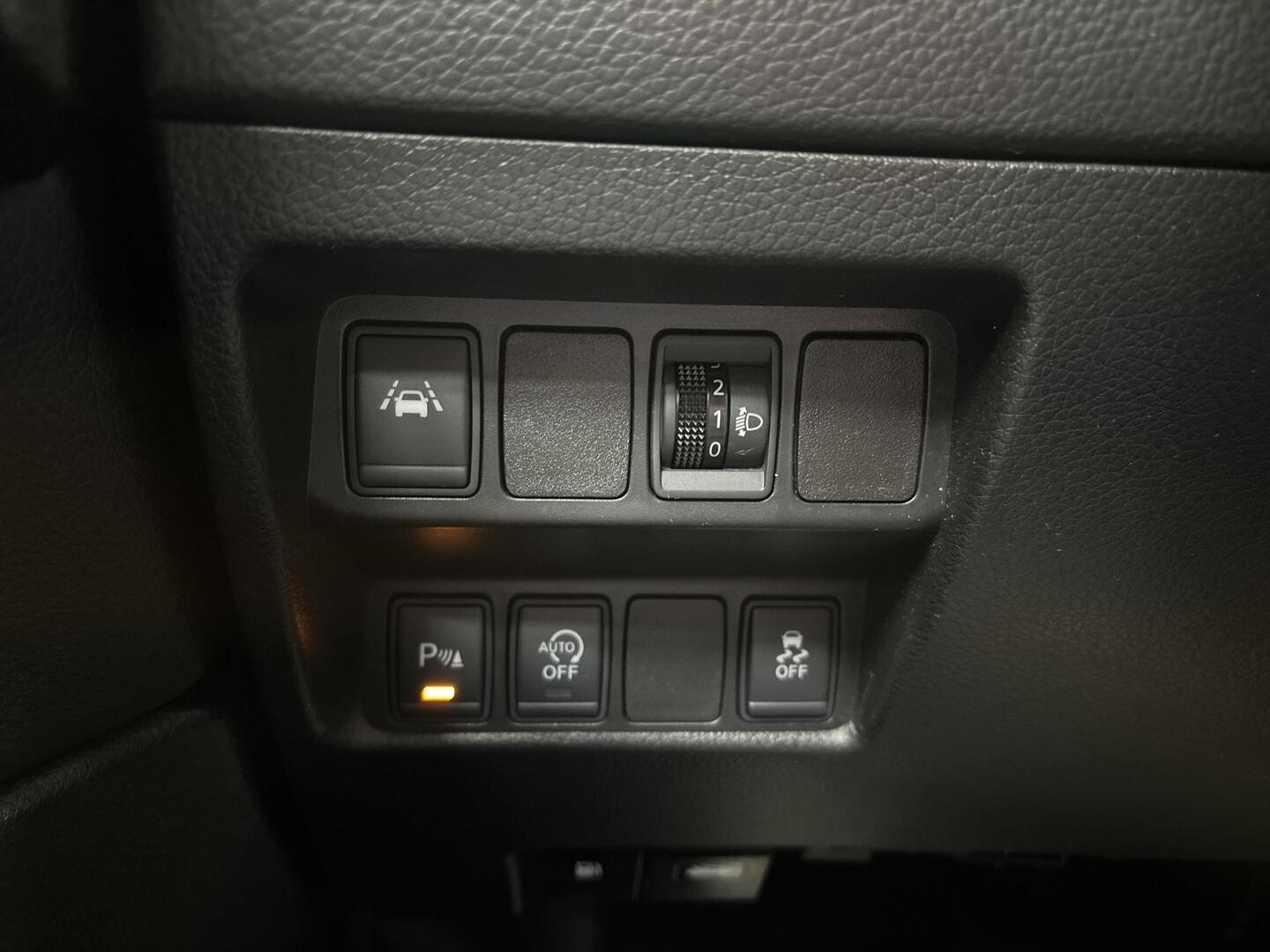 NISSAN Qashqai 2016