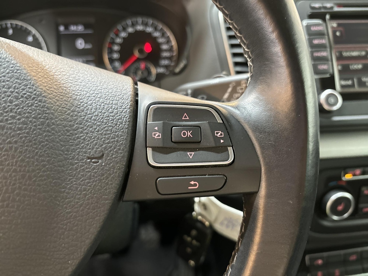 VOLKSWAGEN Sharan 2012