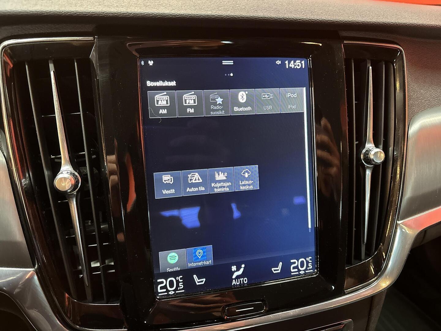 VOLVO V90 2017