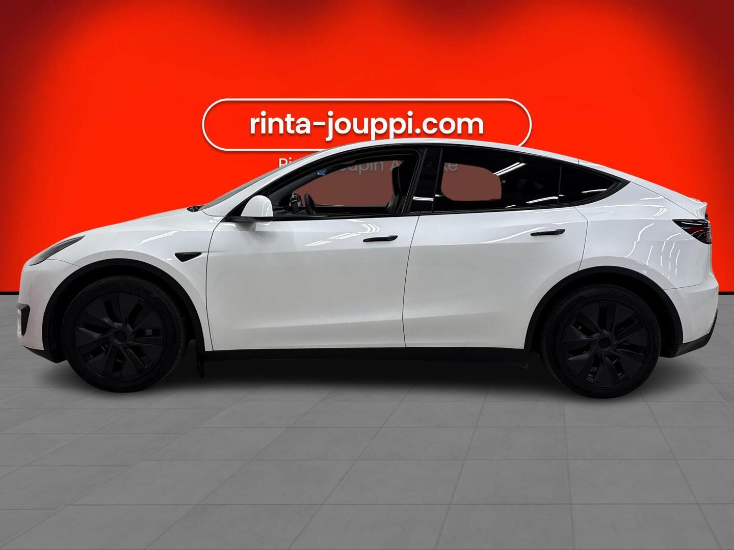 TESLA Model Y 2025