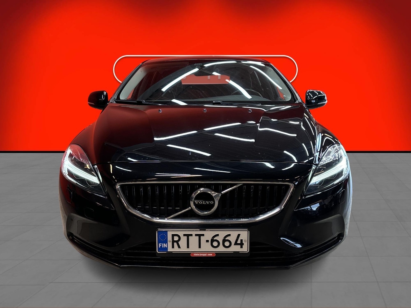 VOLVO V40 2018