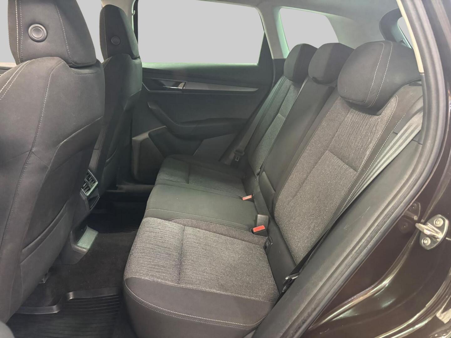 SKODA Karoq 2019