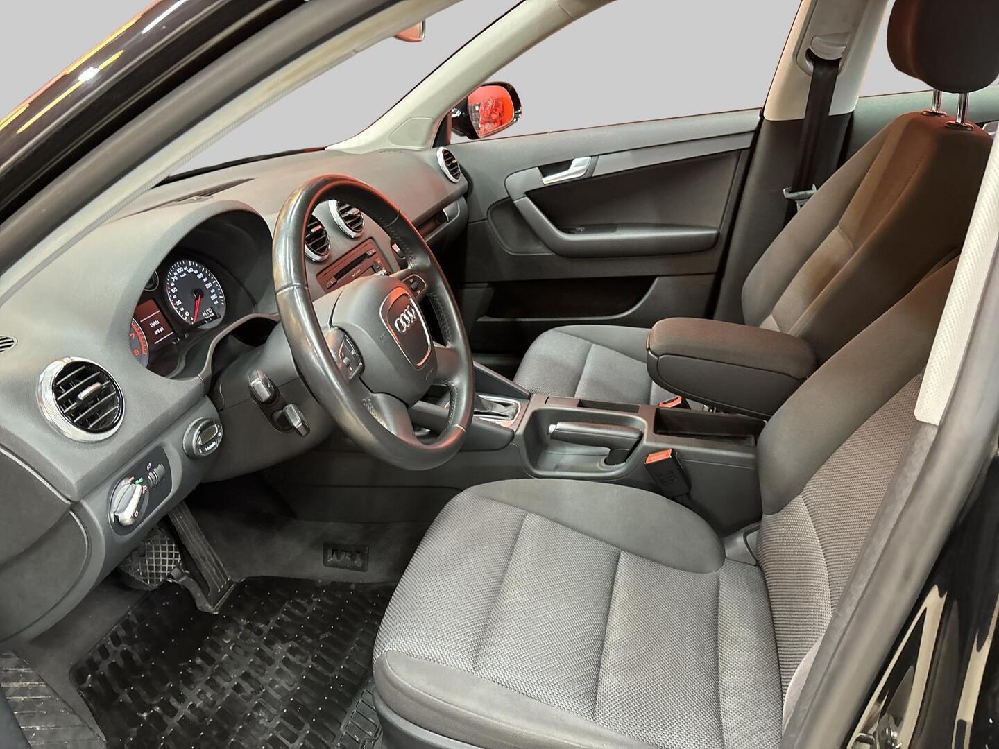 AUDI A3 2012
