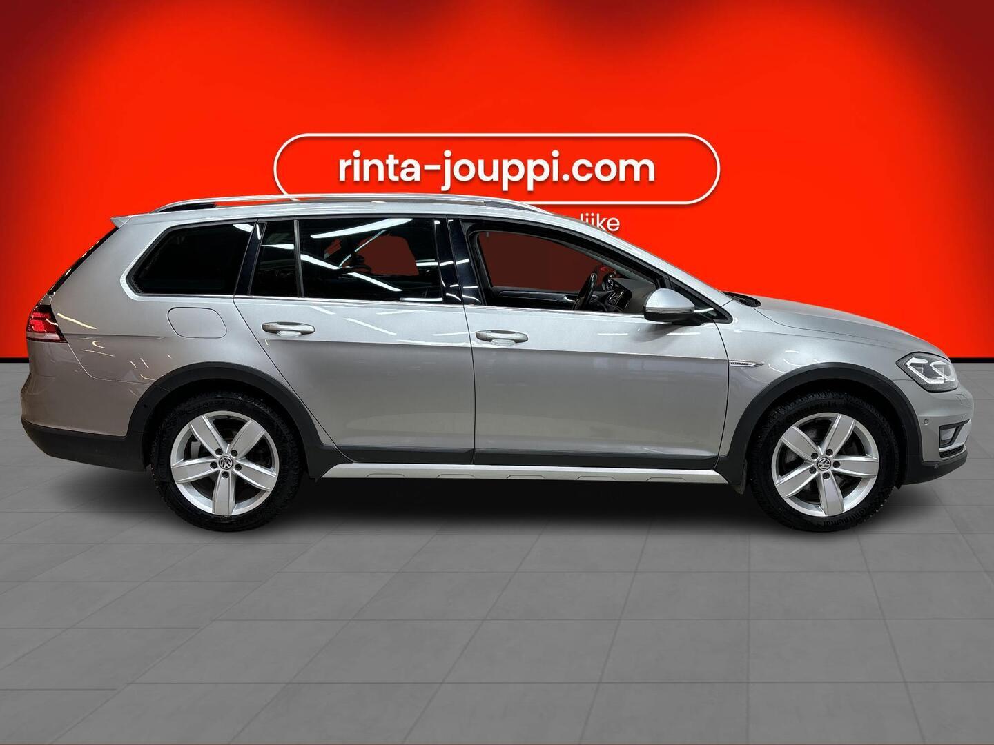 VOLKSWAGEN Golf 2018