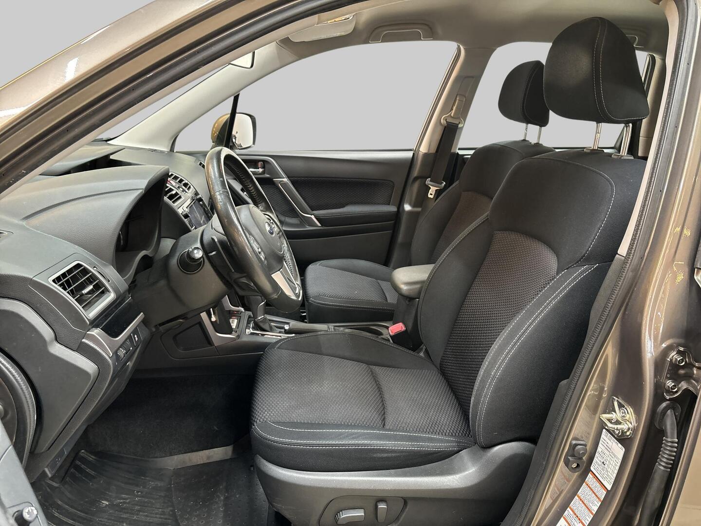 SUBARU Forester 2018