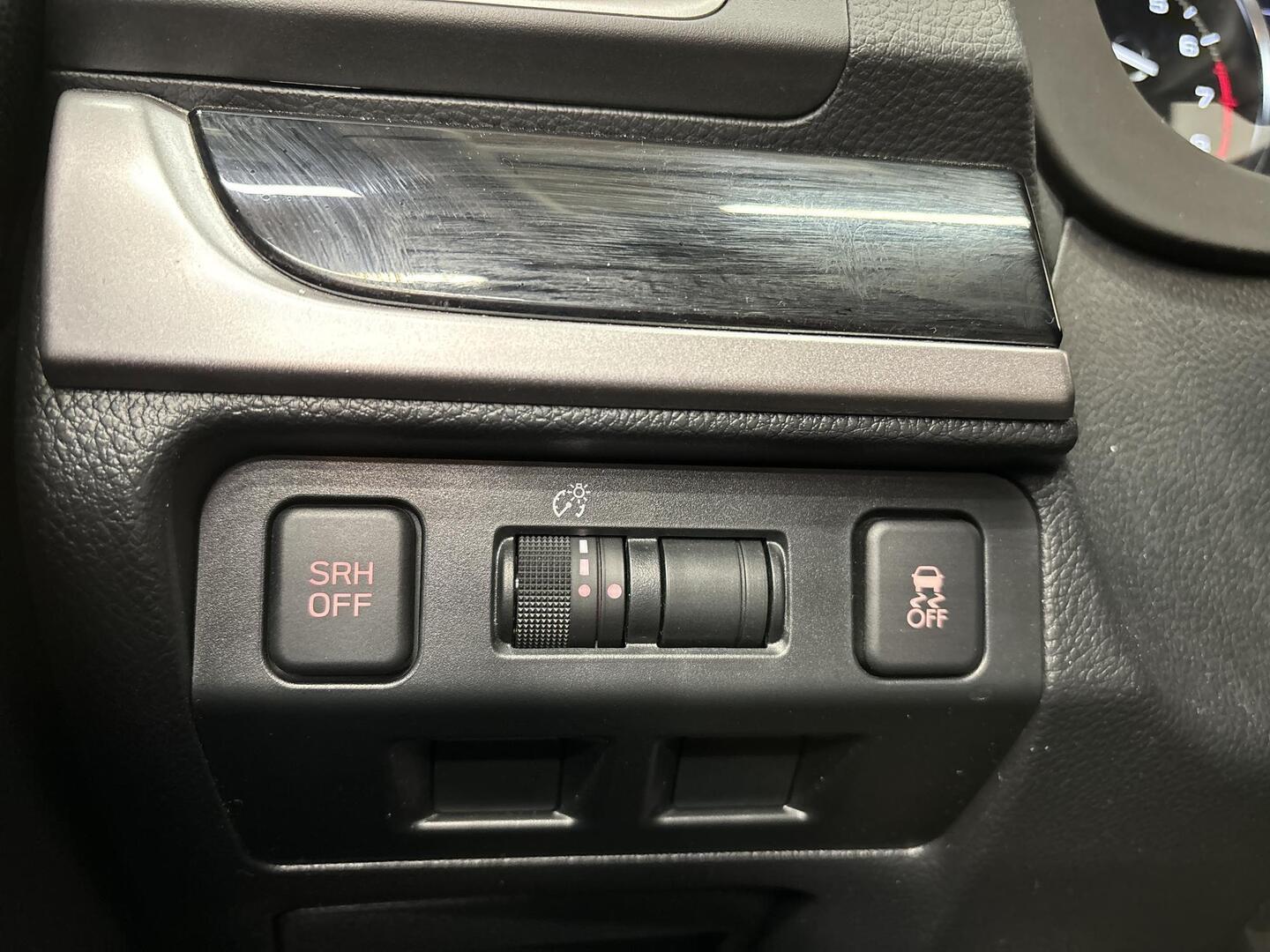 SUBARU Forester 2018