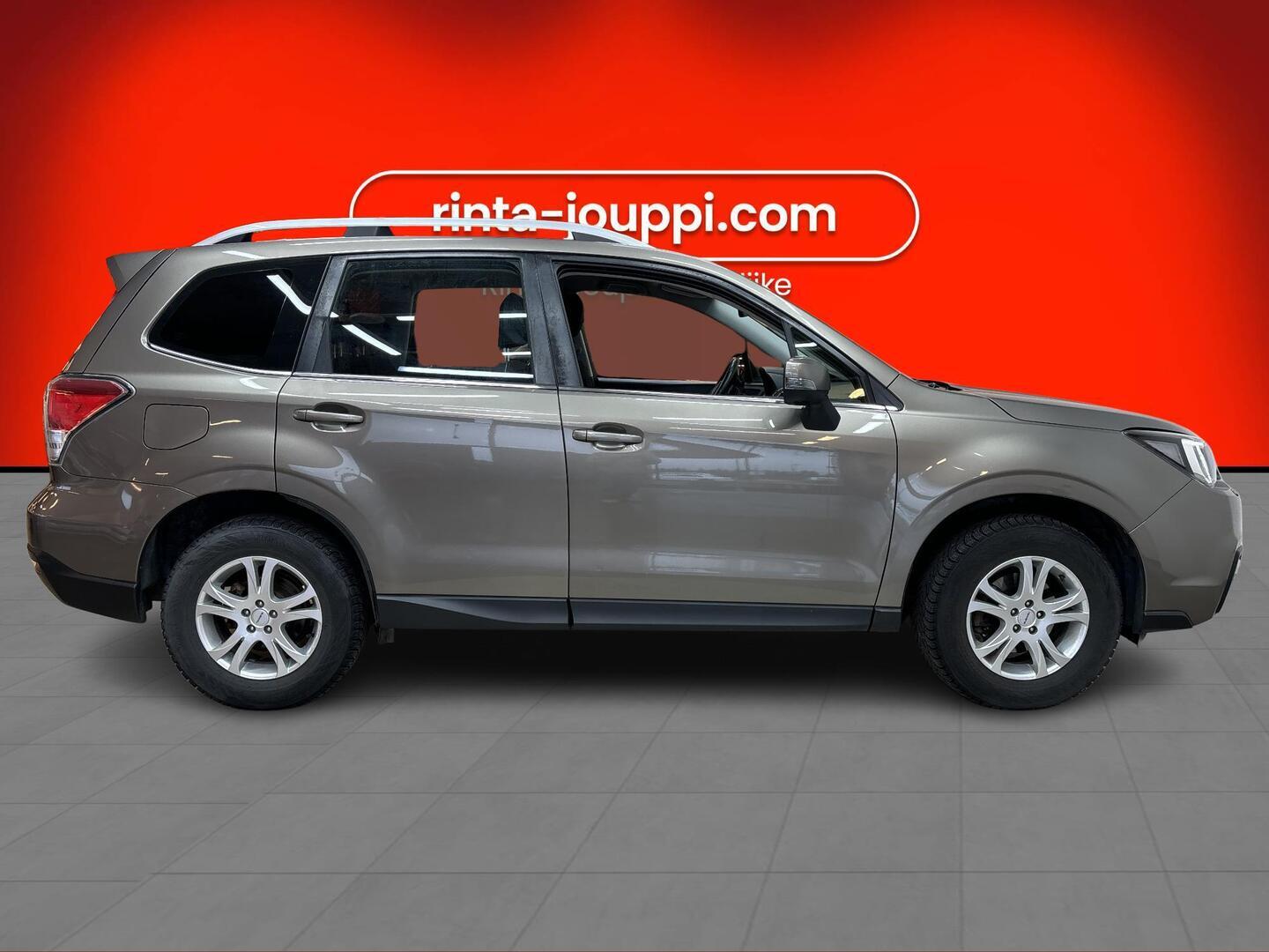 SUBARU Forester 2018