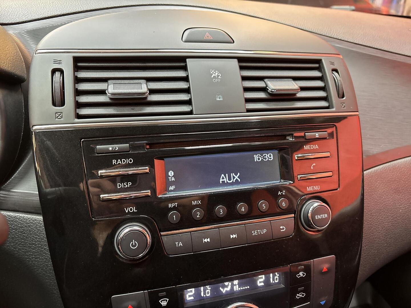NISSAN Pulsar 2015