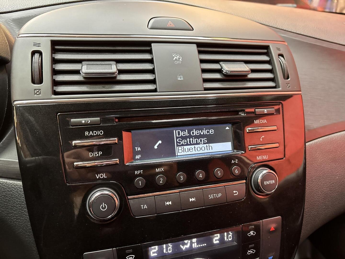 NISSAN Pulsar 2015