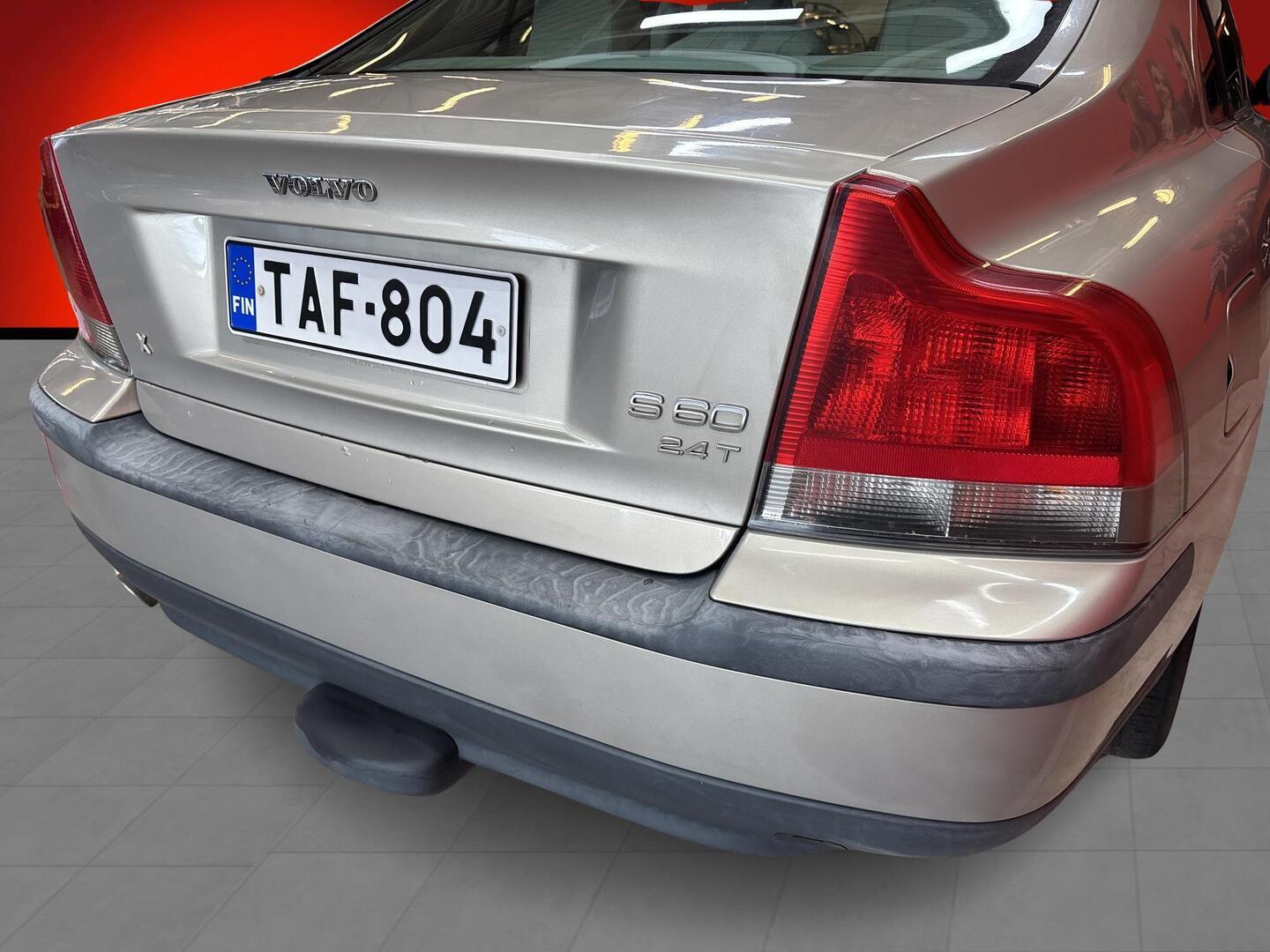 VOLVO S60 2002