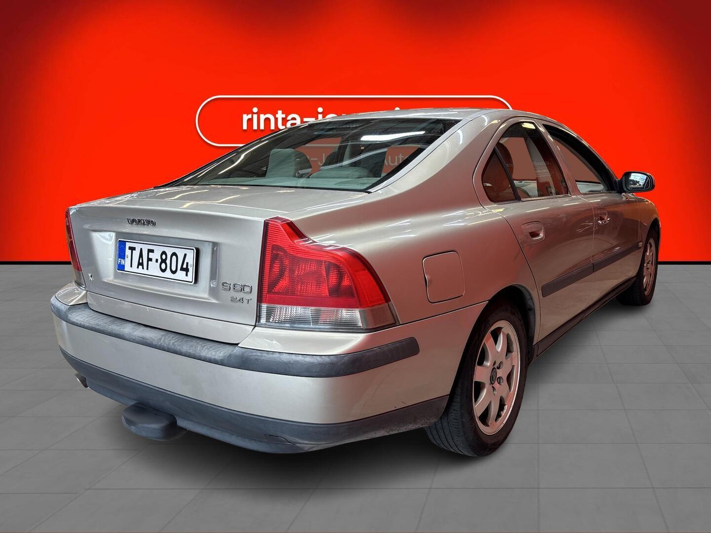 VOLVO S60 2002