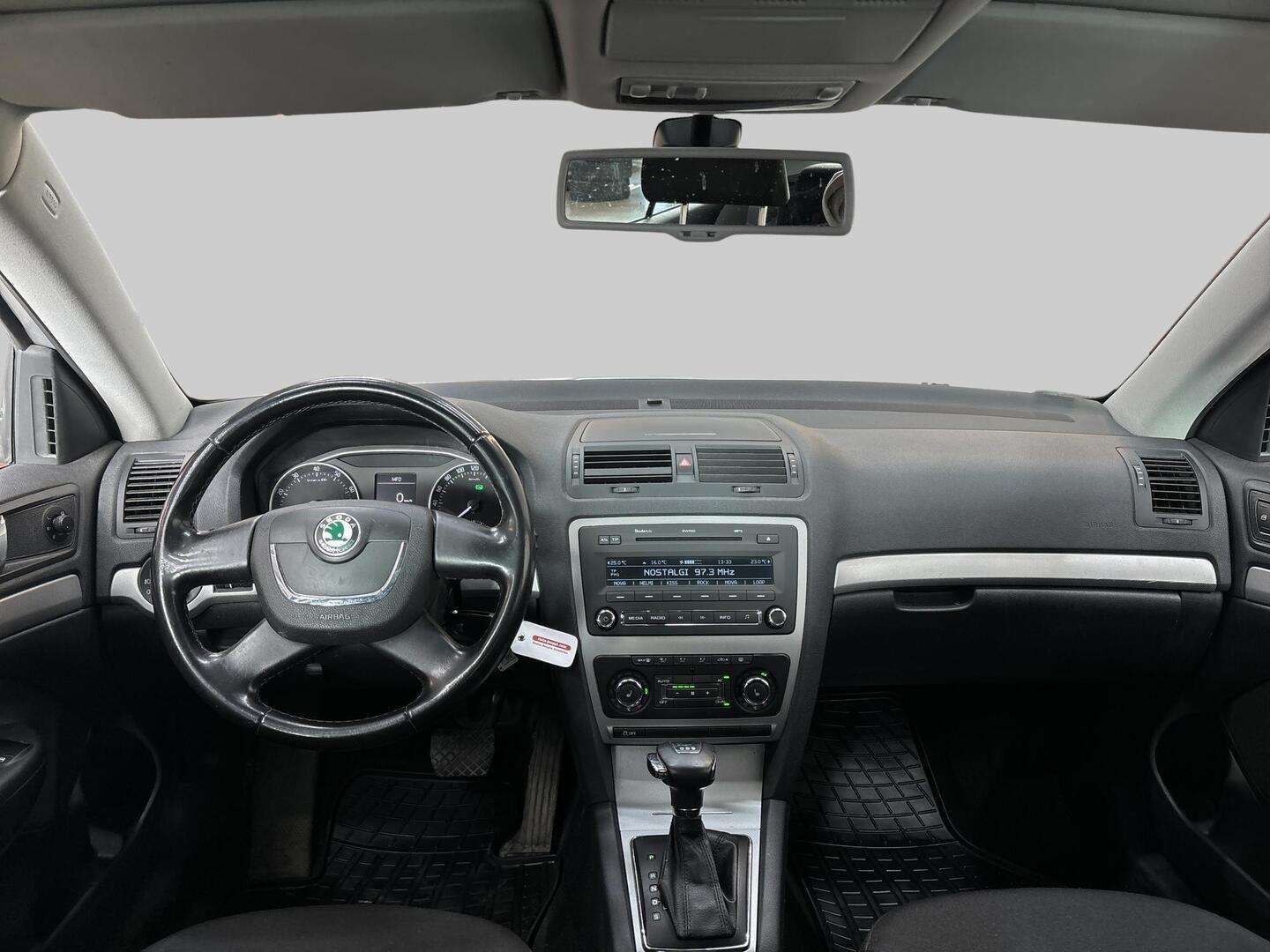 SKODA Octavia 2011