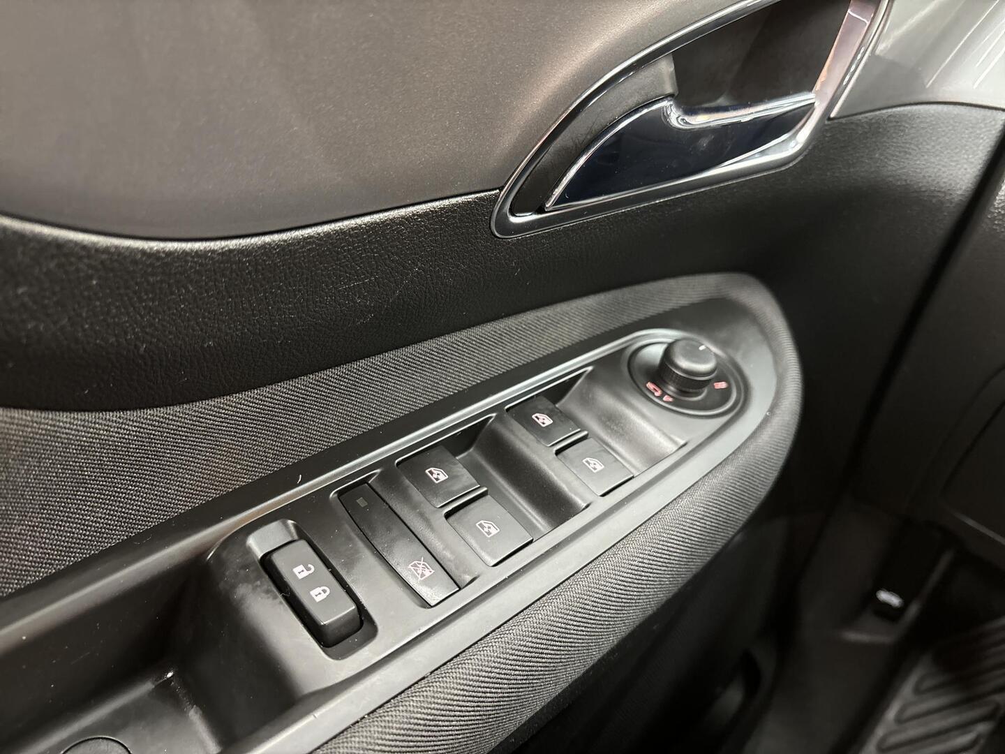 OPEL Mokka 2016