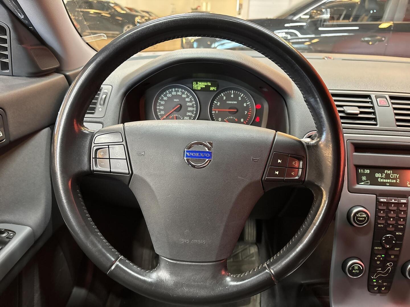 VOLVO S40 2011