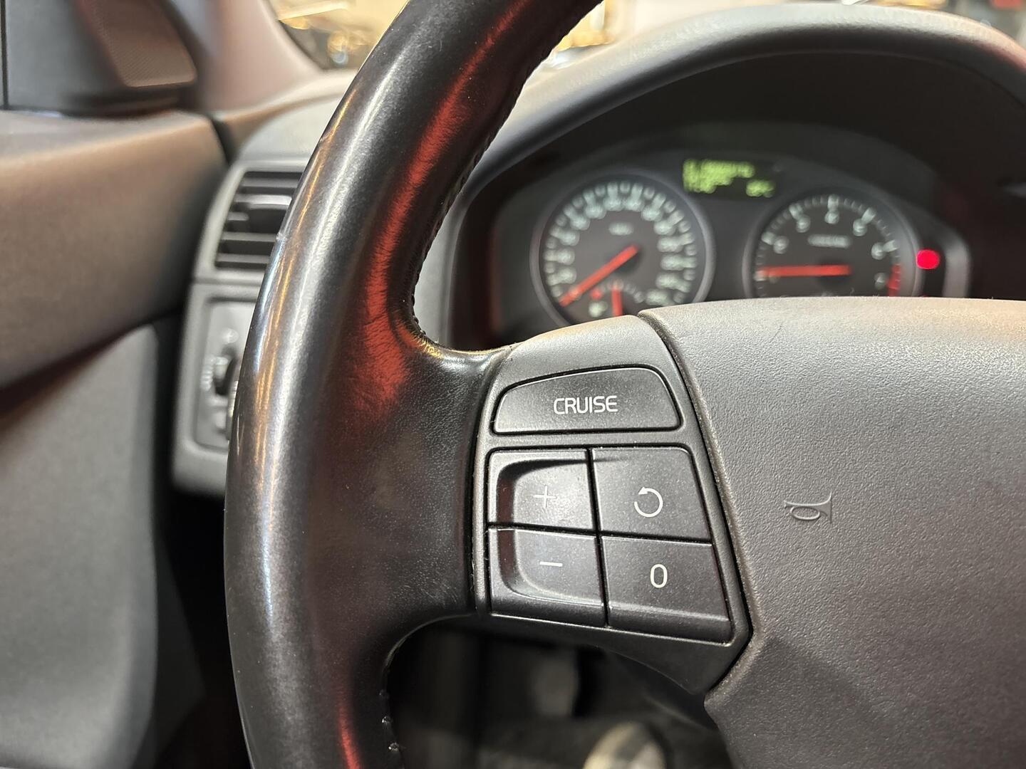 VOLVO S40 2011