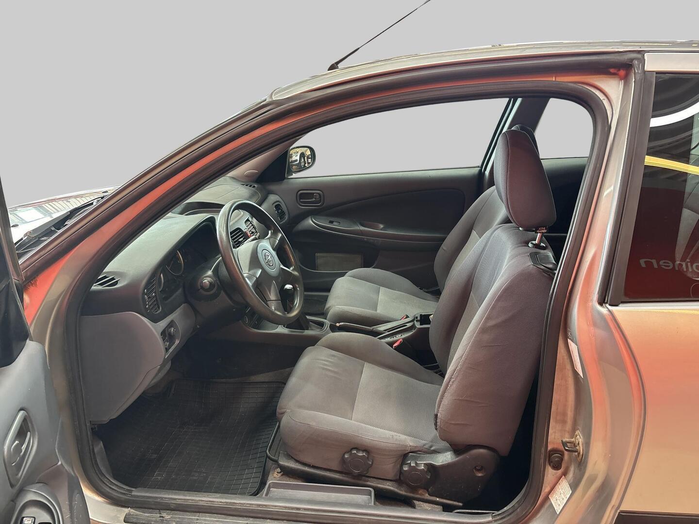 NISSAN Almera 2005