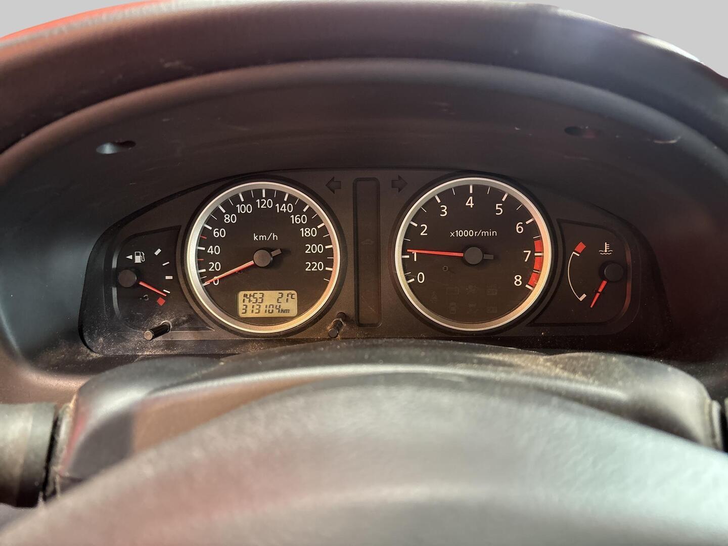 NISSAN Almera 2005