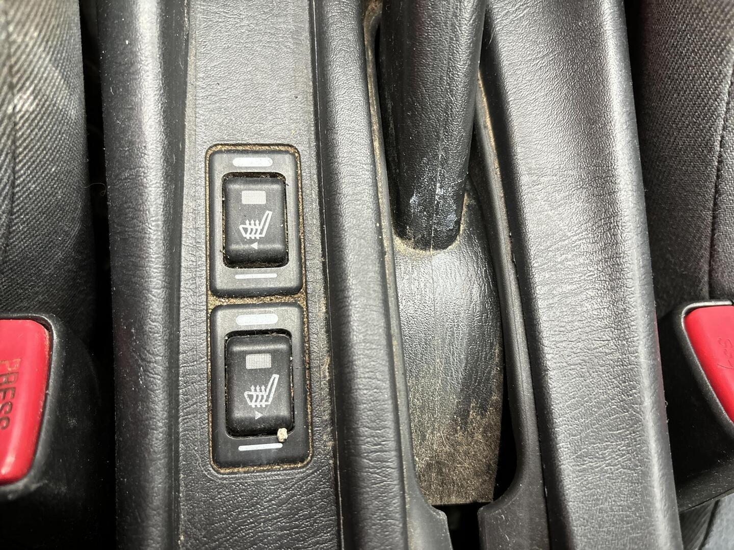 NISSAN Almera 2005