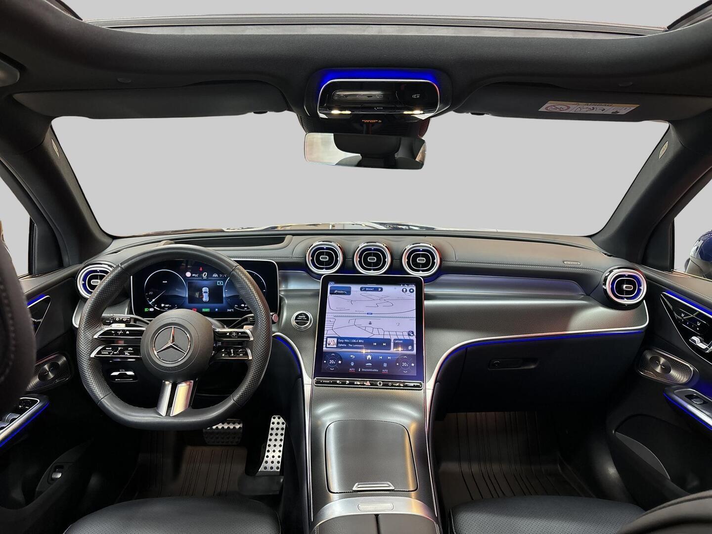 MERCEDES-BENZ GLC 2023