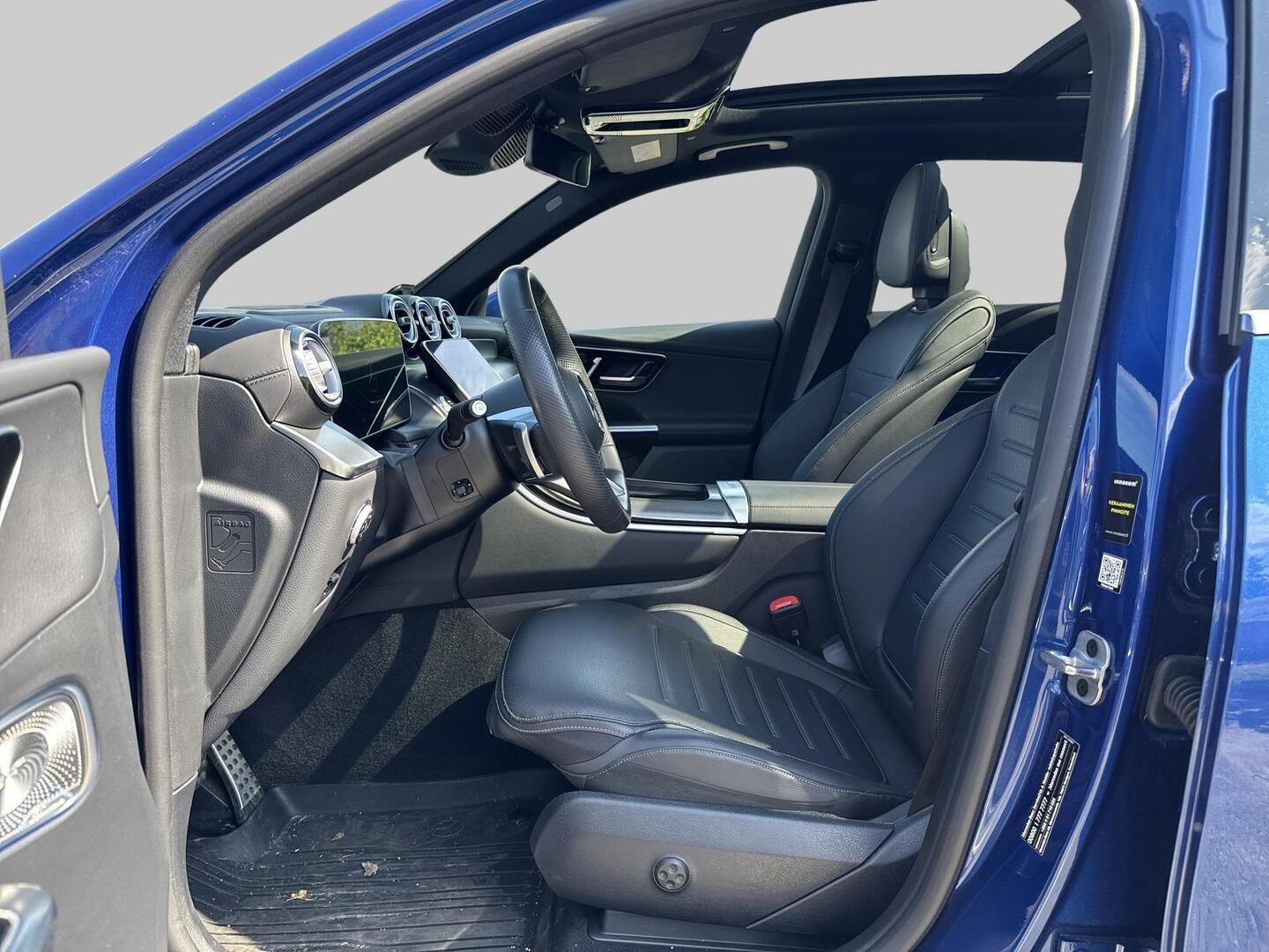MERCEDES-BENZ GLC 2023