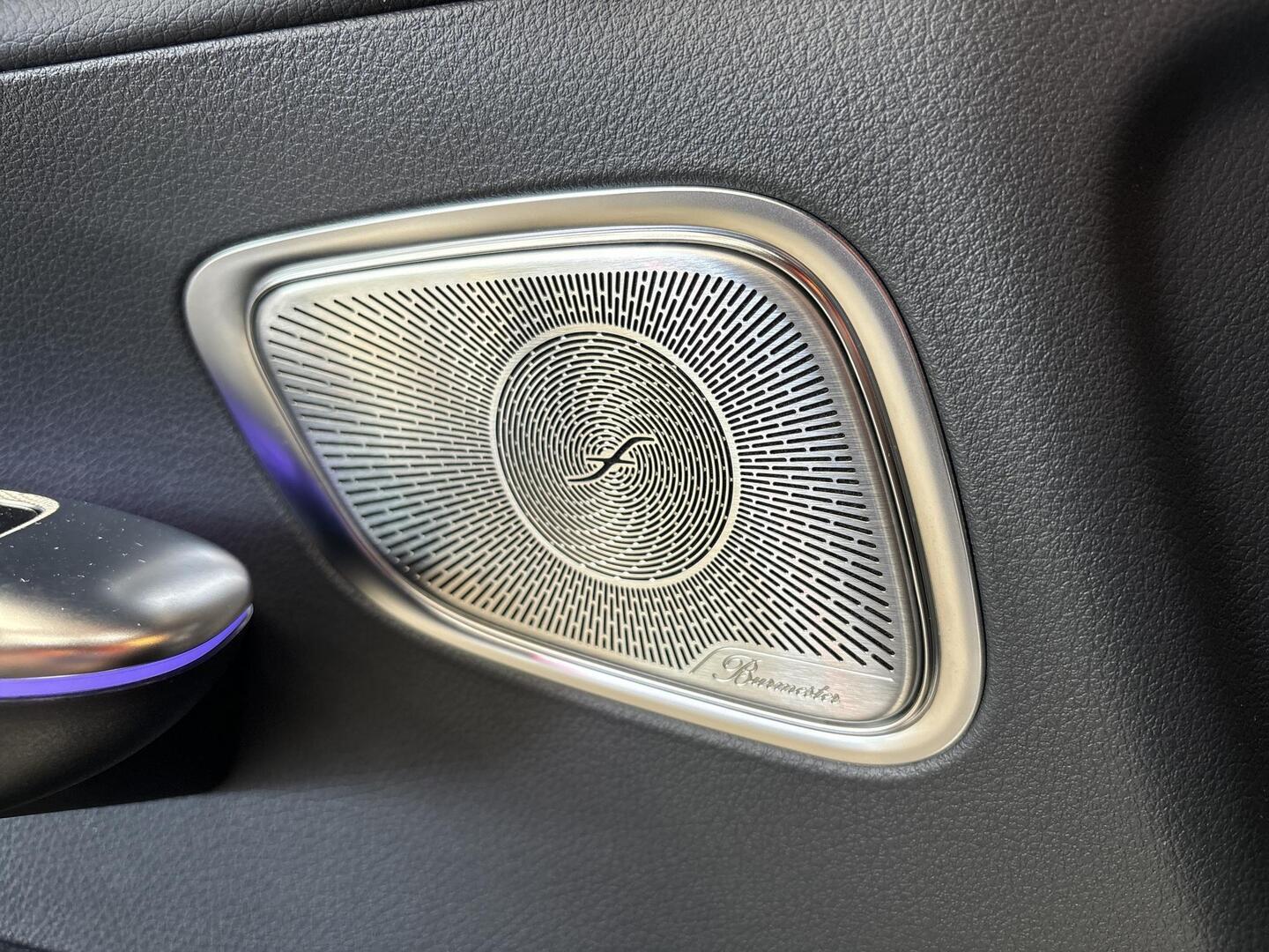 MERCEDES-BENZ GLC 2023