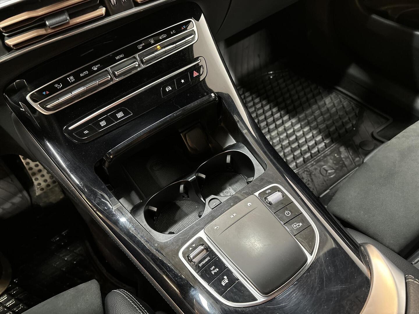 MERCEDES-BENZ EQC 2020