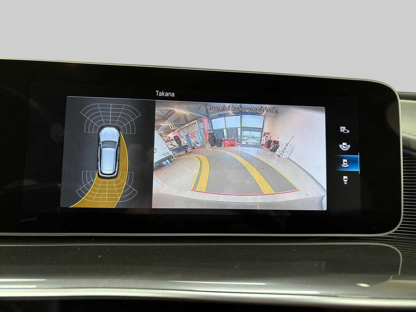 MERCEDES-BENZ EQC 2020