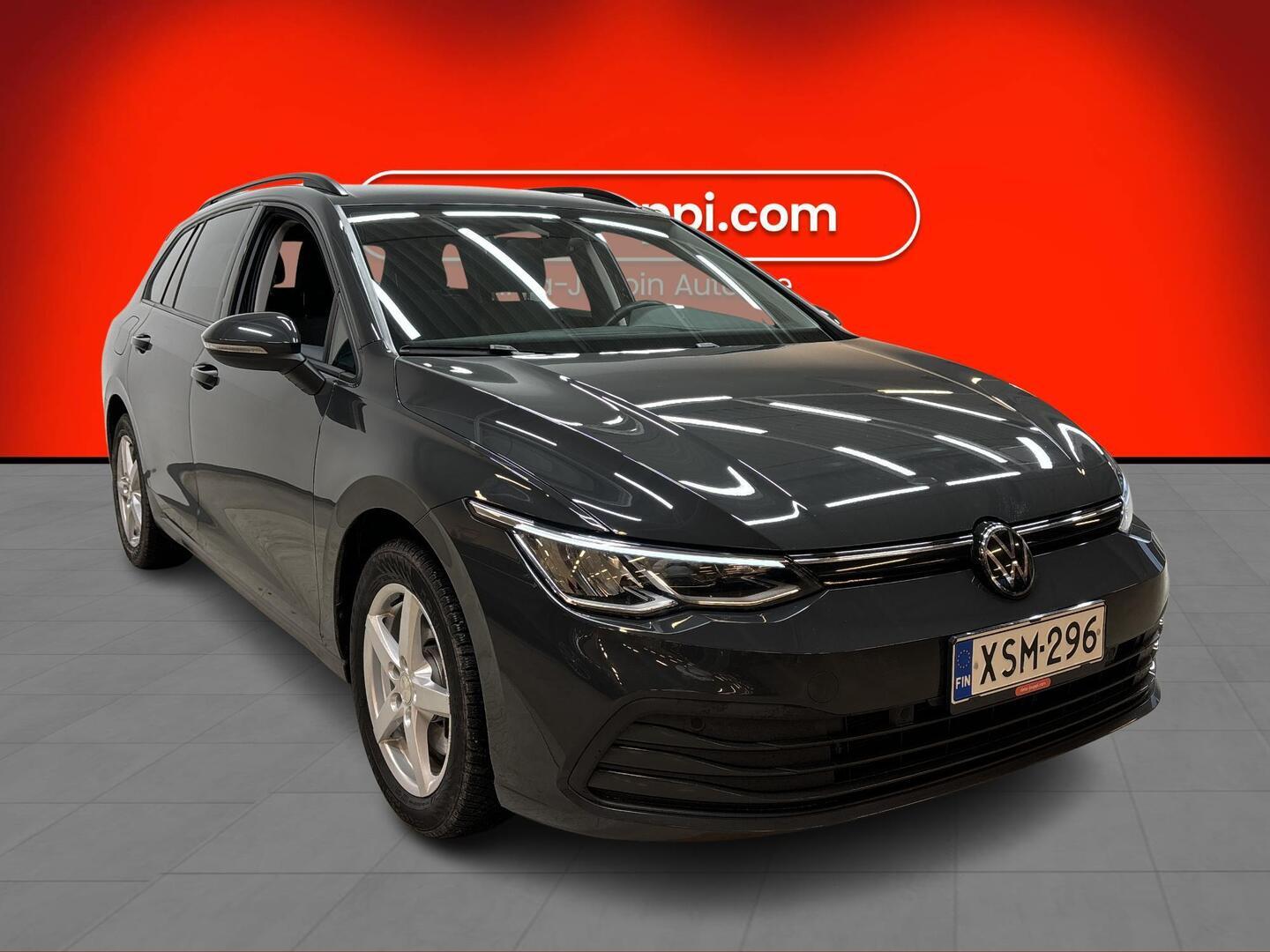 VOLKSWAGEN Golf 2024