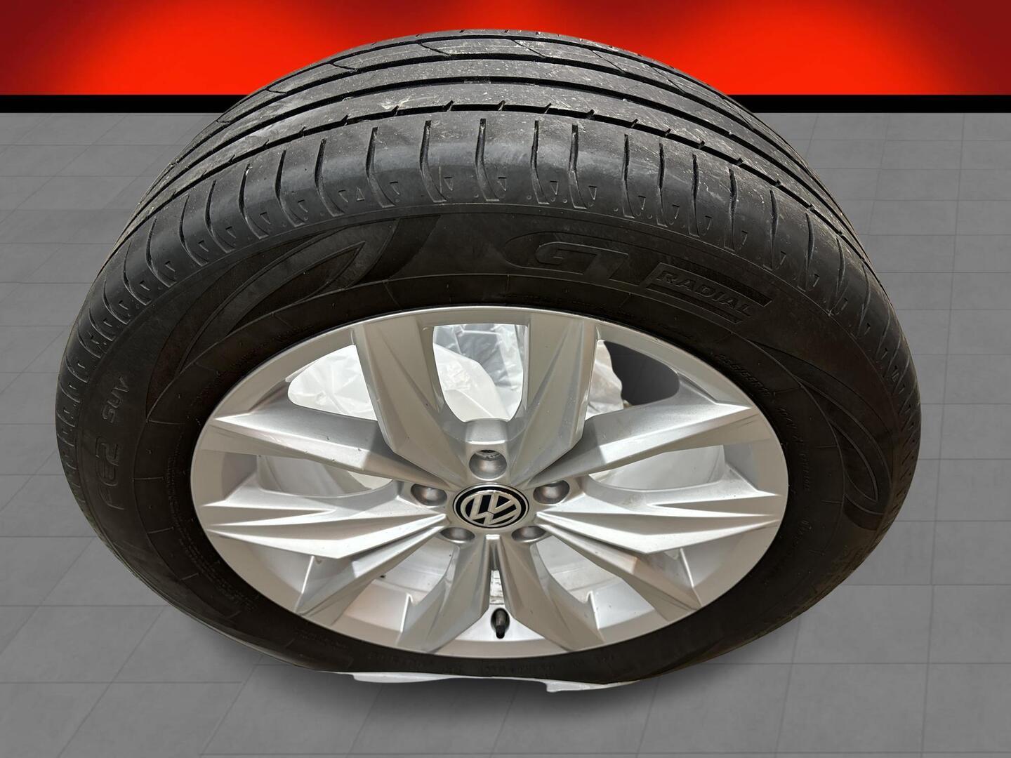 VOLKSWAGEN Tiguan 2017