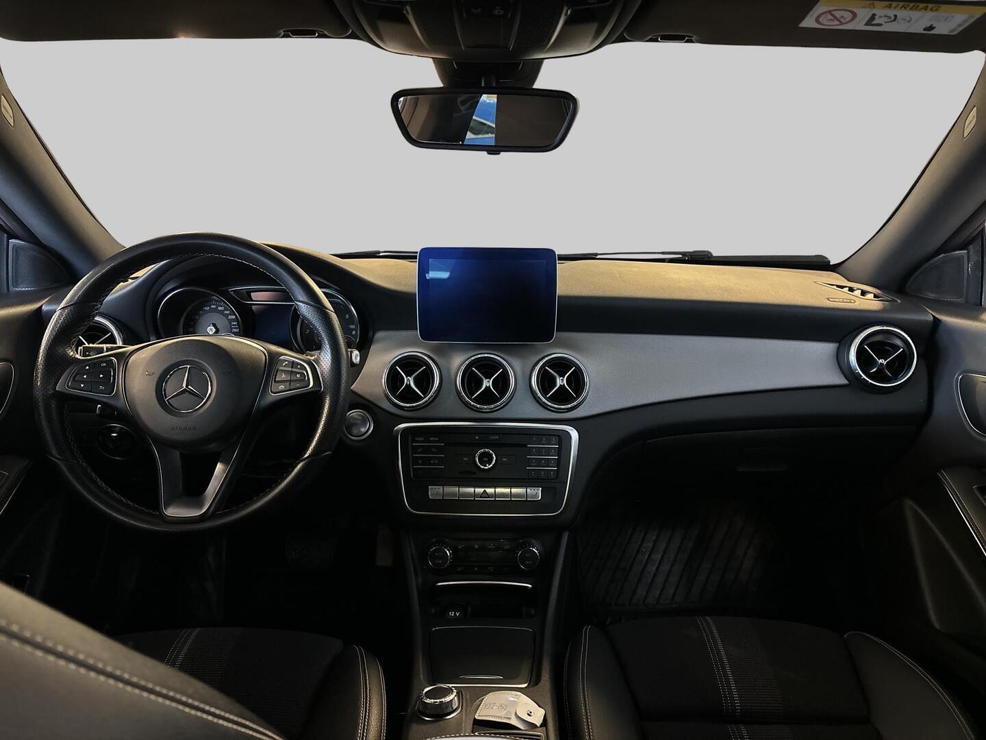 MERCEDES-BENZ CLA 2018