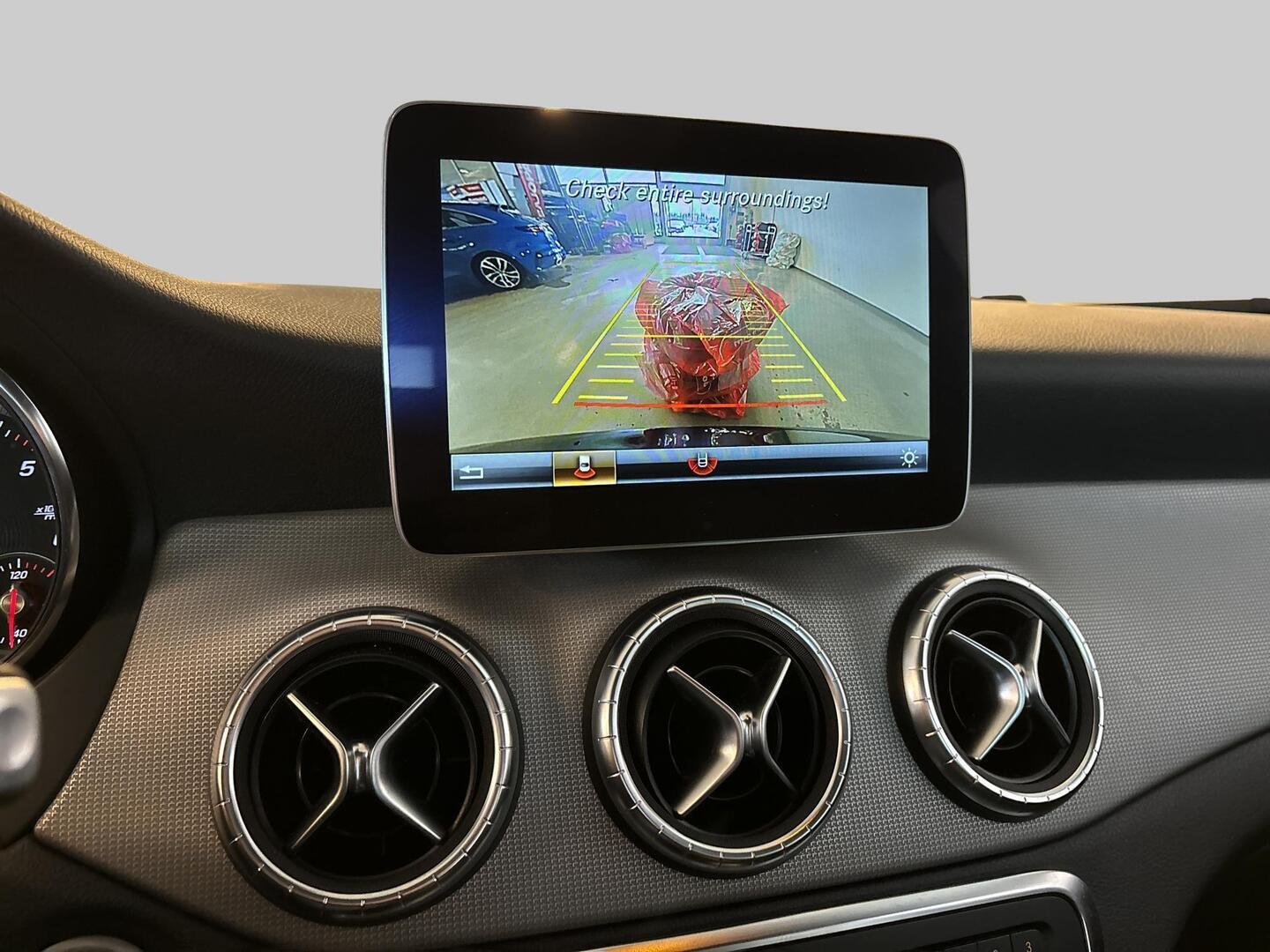 MERCEDES-BENZ CLA 2018