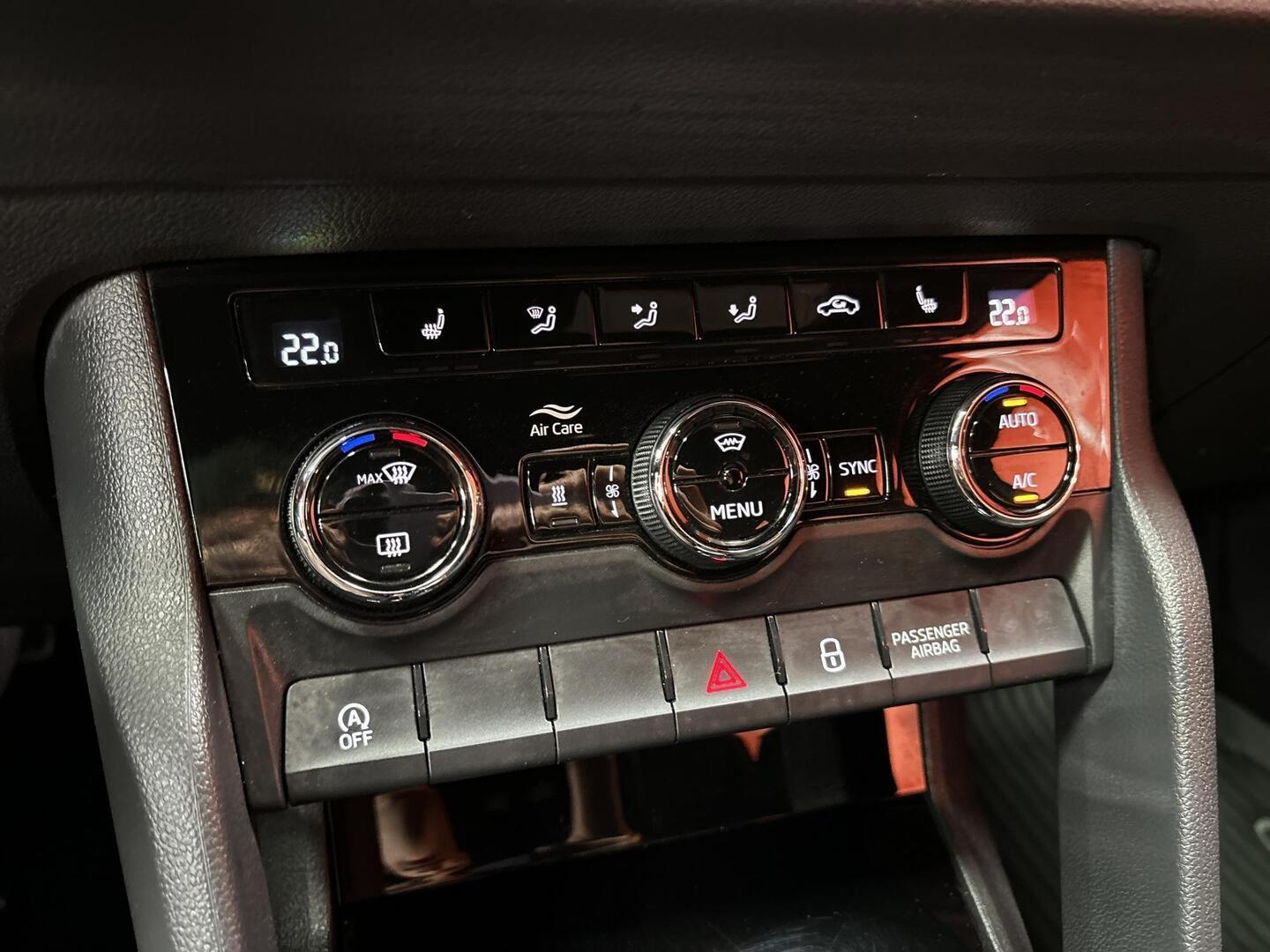 SKODA Karoq 2019
