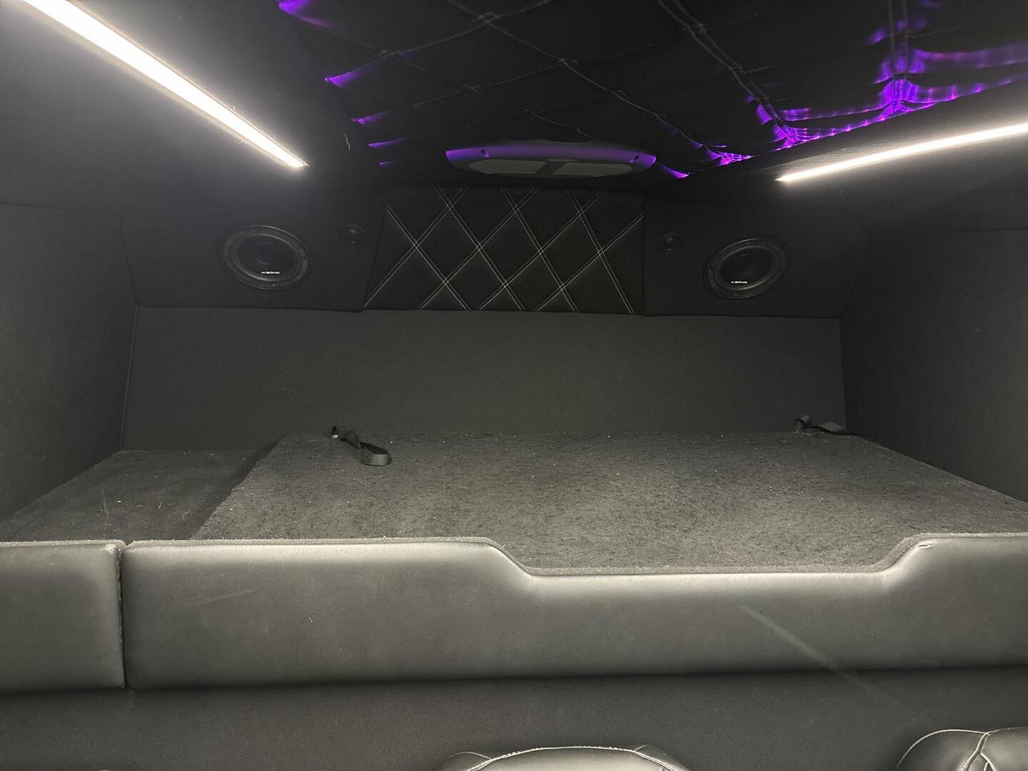 VOLKSWAGEN Crafter 2023