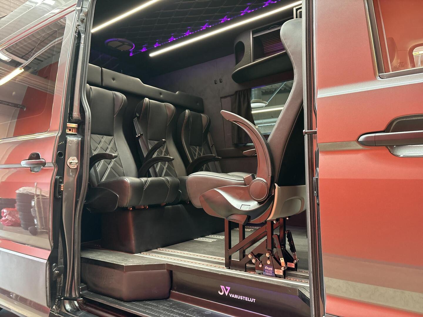 VOLKSWAGEN Crafter 2023