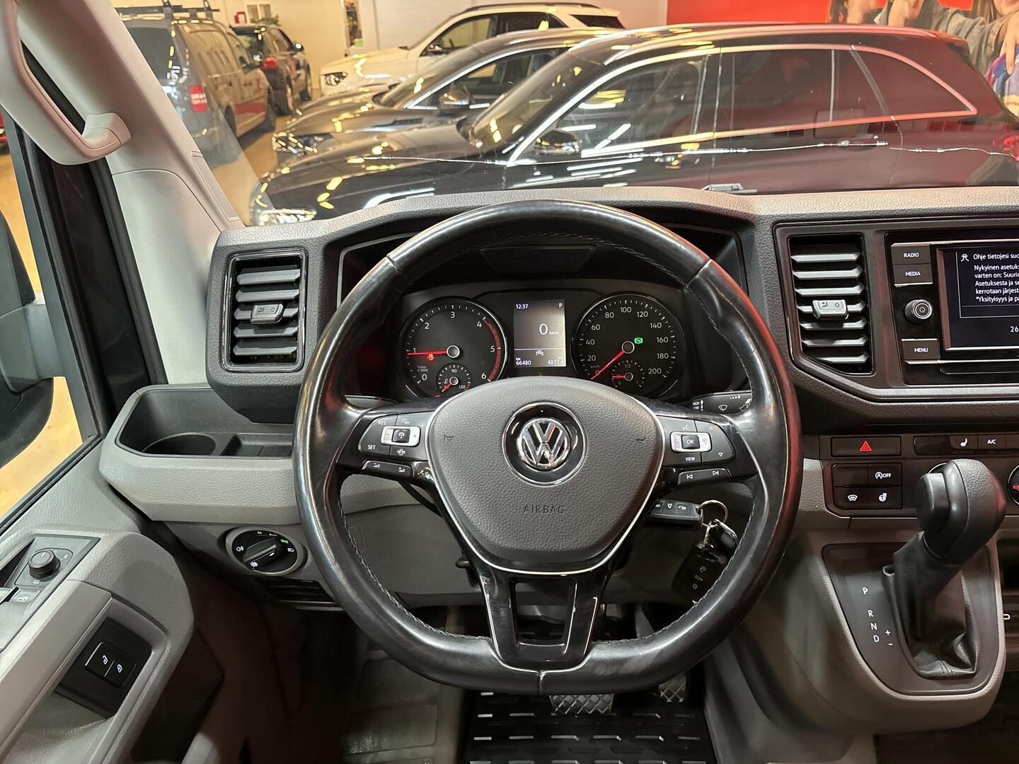 VOLKSWAGEN Crafter 2023