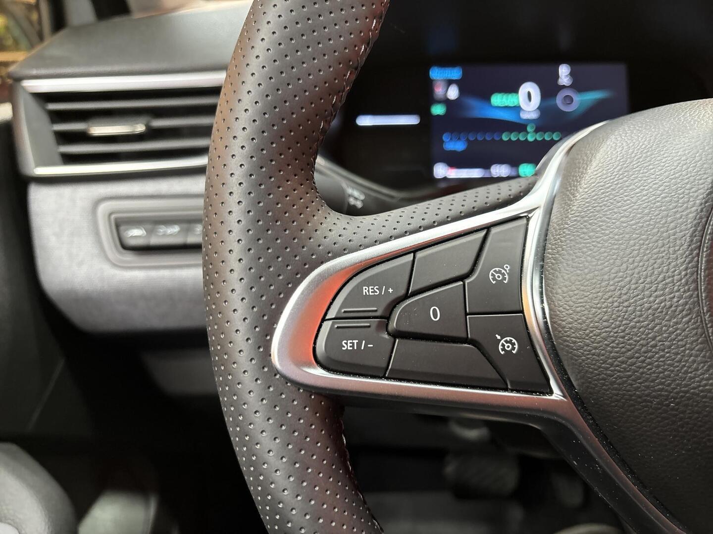 MITSUBISHI Colt 2025