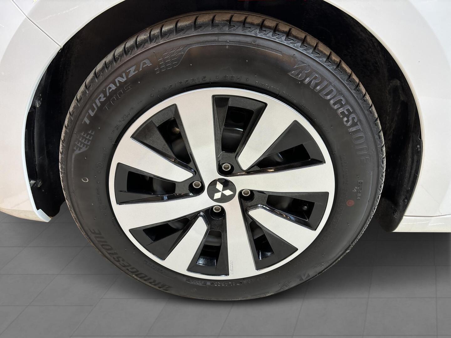 MITSUBISHI Colt 2025