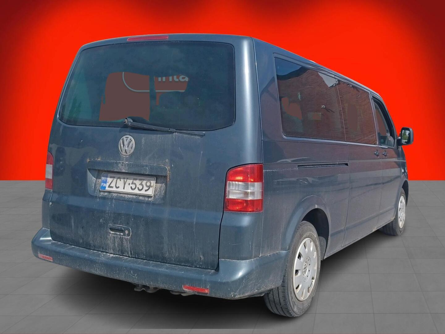 VOLKSWAGEN Caravelle 2006
