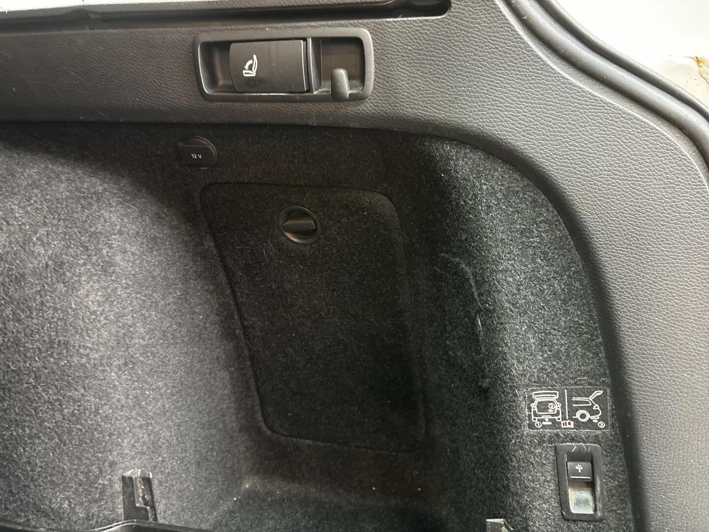 VOLKSWAGEN Passat 2014