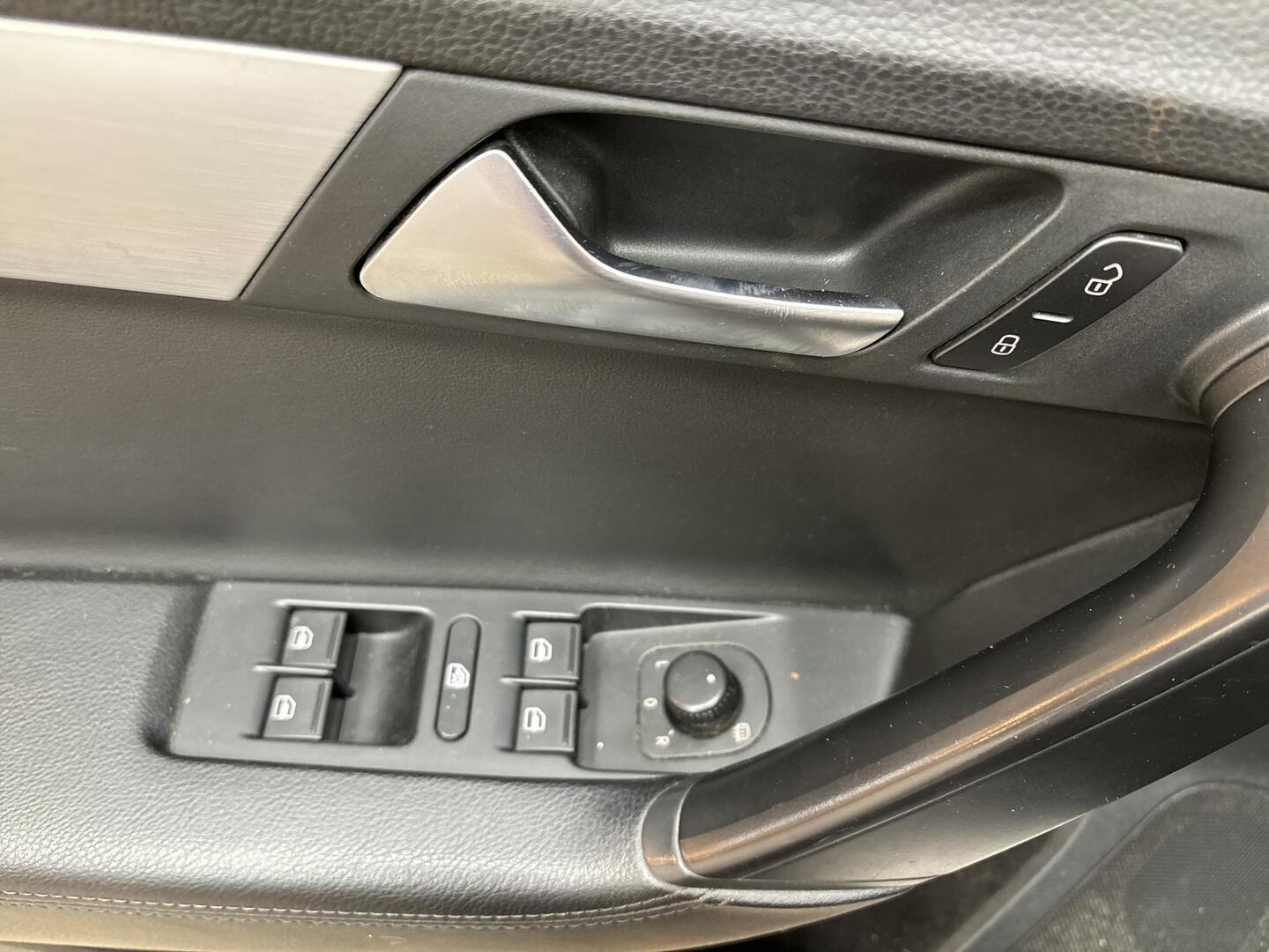 VOLKSWAGEN Passat 2014