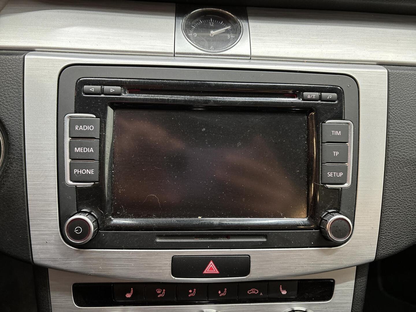 VOLKSWAGEN Passat 2014