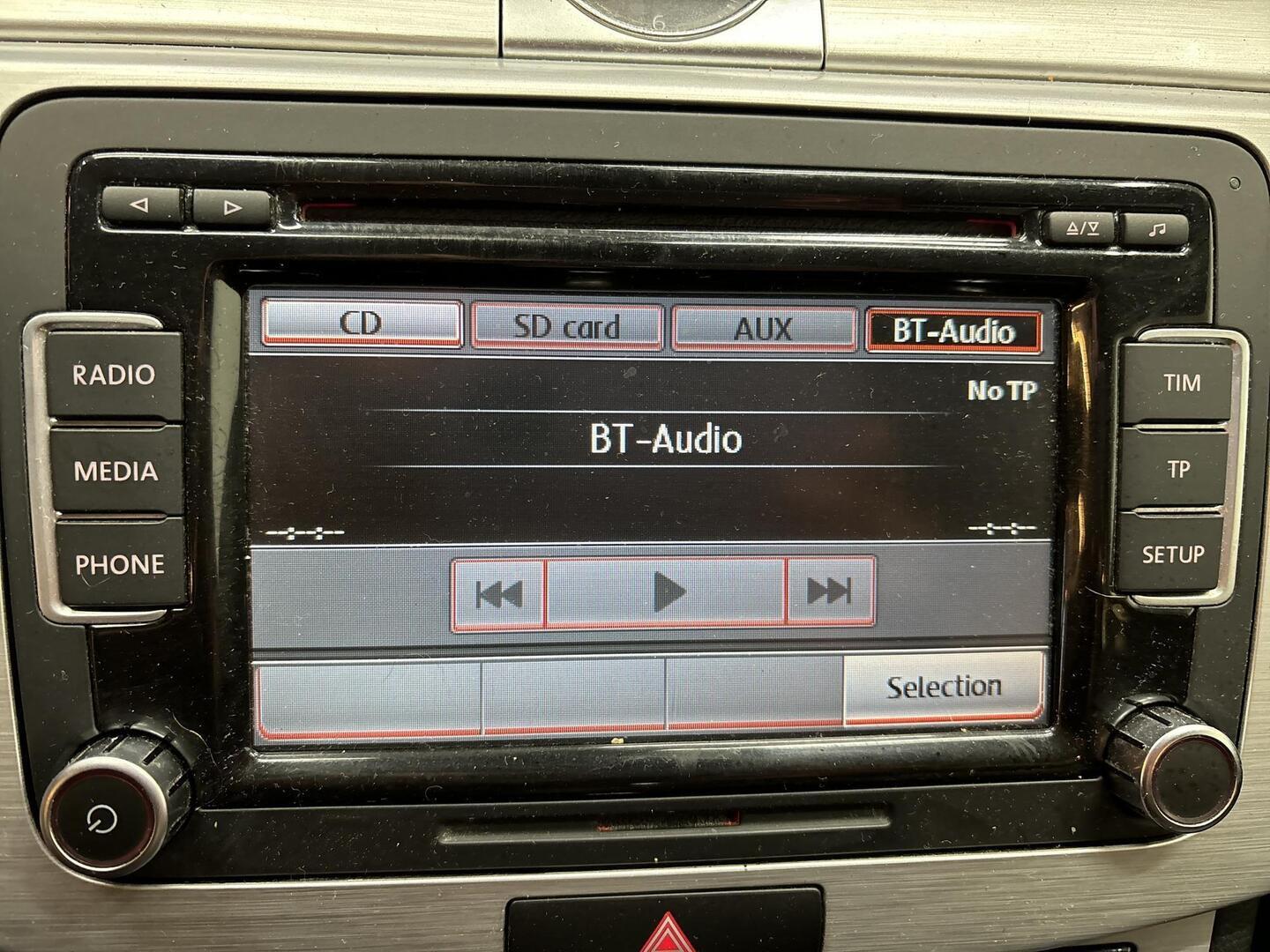 VOLKSWAGEN Passat 2014