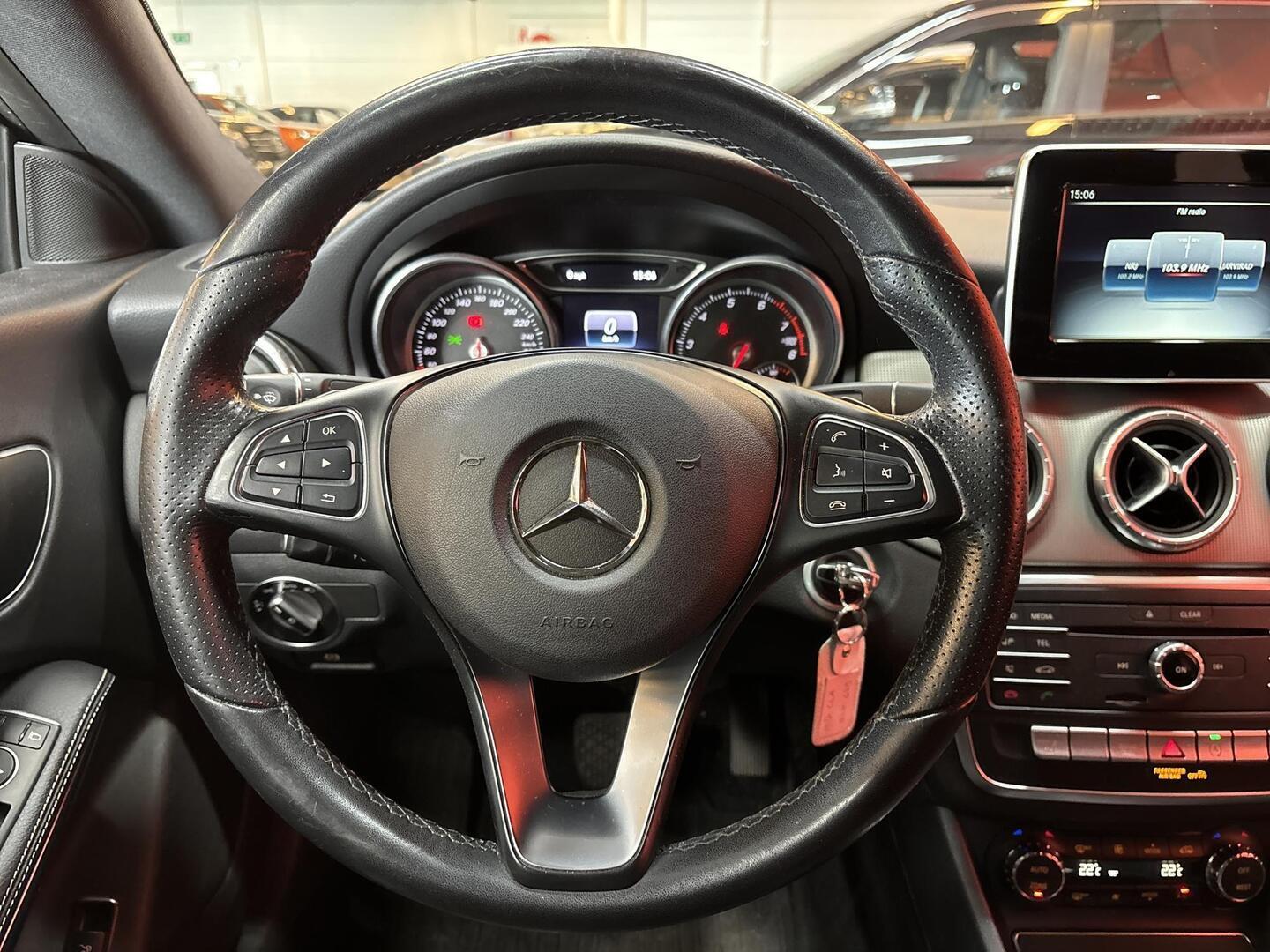 MERCEDES-BENZ CLA 2017