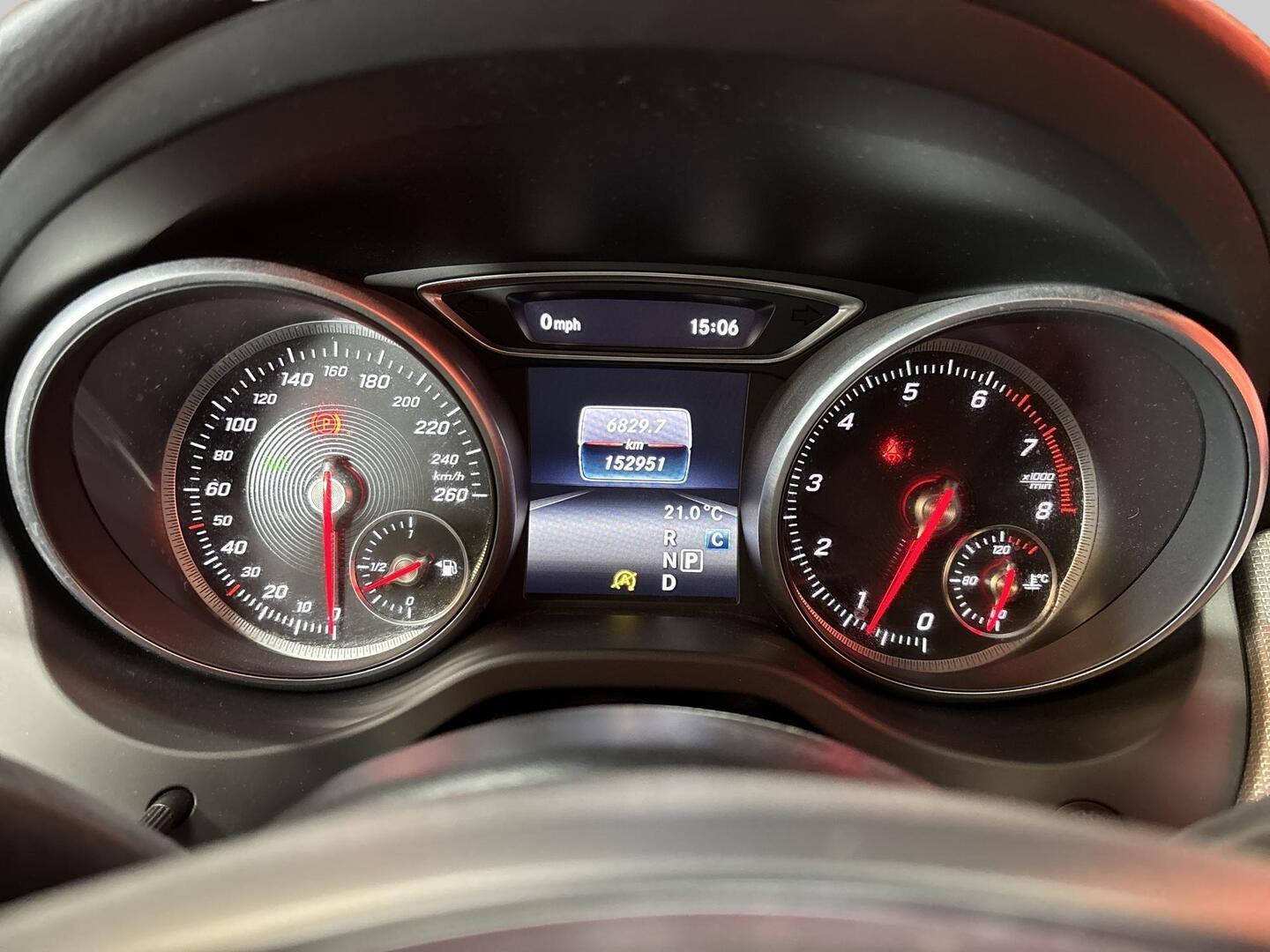 MERCEDES-BENZ CLA 2017