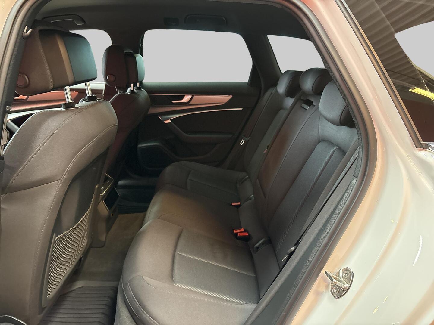 AUDI A6 2021