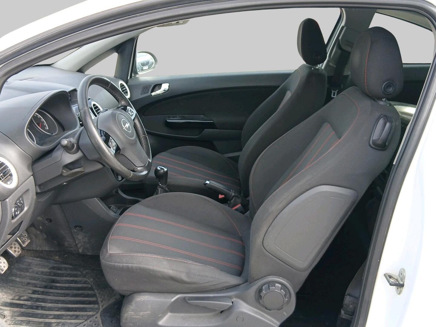 OPEL Corsa 2012
