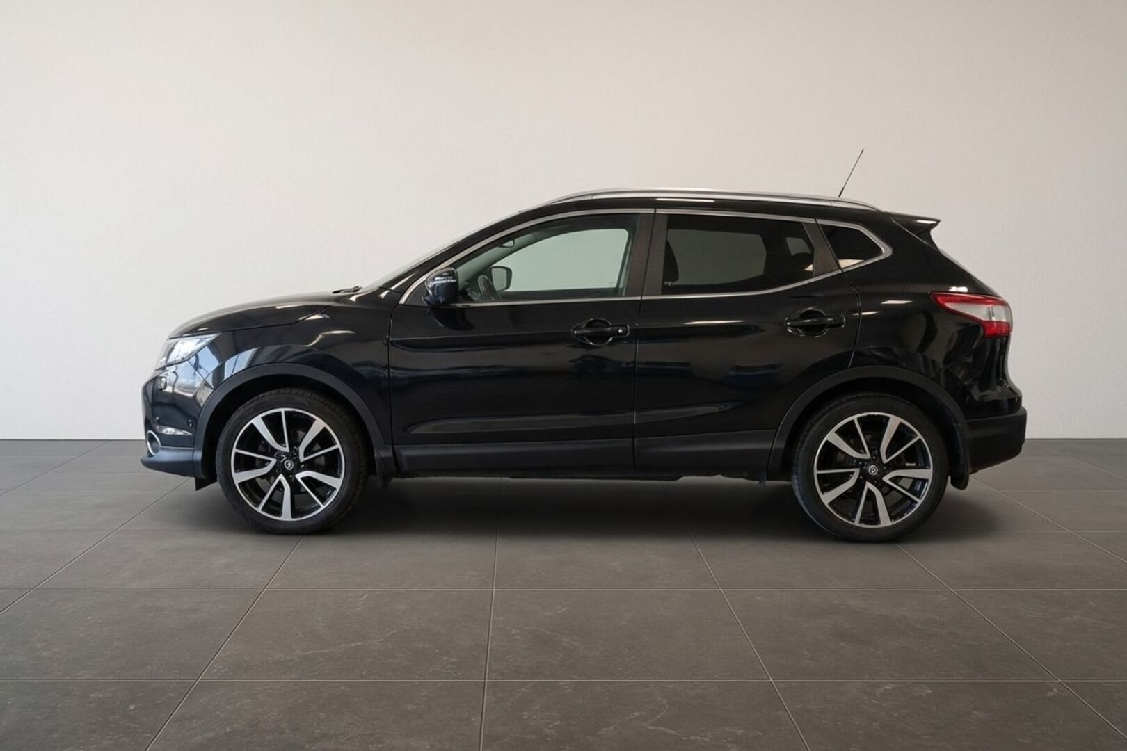 NISSAN QASHQAI 2017